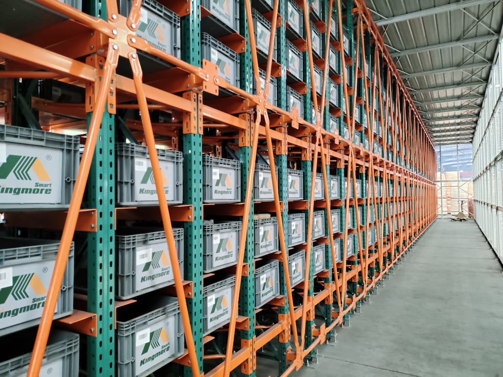 ¿Cómo se integra ASRS con los sistemas WMS/ERP?